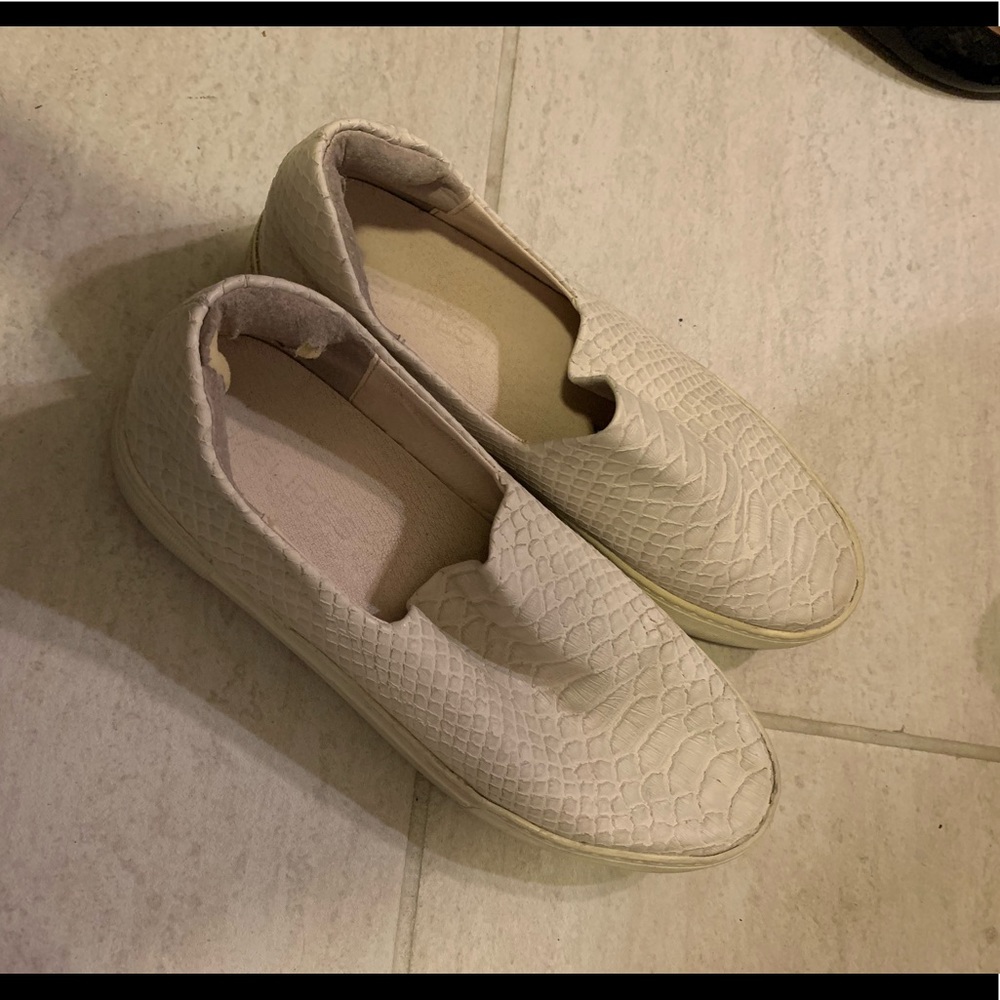J Slides Neutral SnakeSkin Slide Sneakers Size 7.5